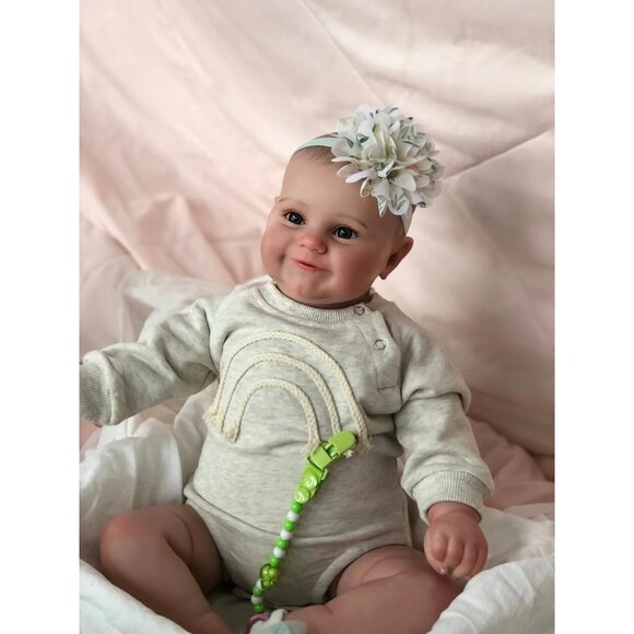 🆕20Inch Full Body Silicone Light Gray Real Baby Size Sweet Smile Newborn Girl - Picture 3 of 8